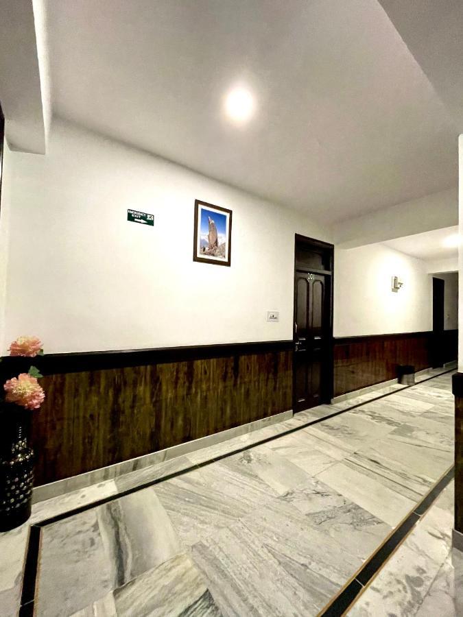 Hotel Rollingrang كالبا المظهر الخارجي الصورة
