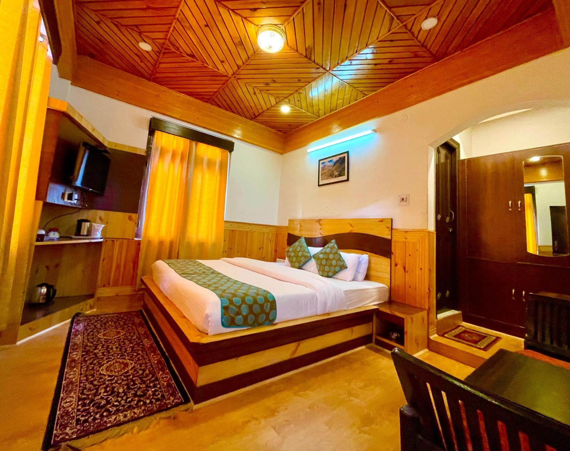 Hotel Rollingrang كالبا المظهر الخارجي الصورة